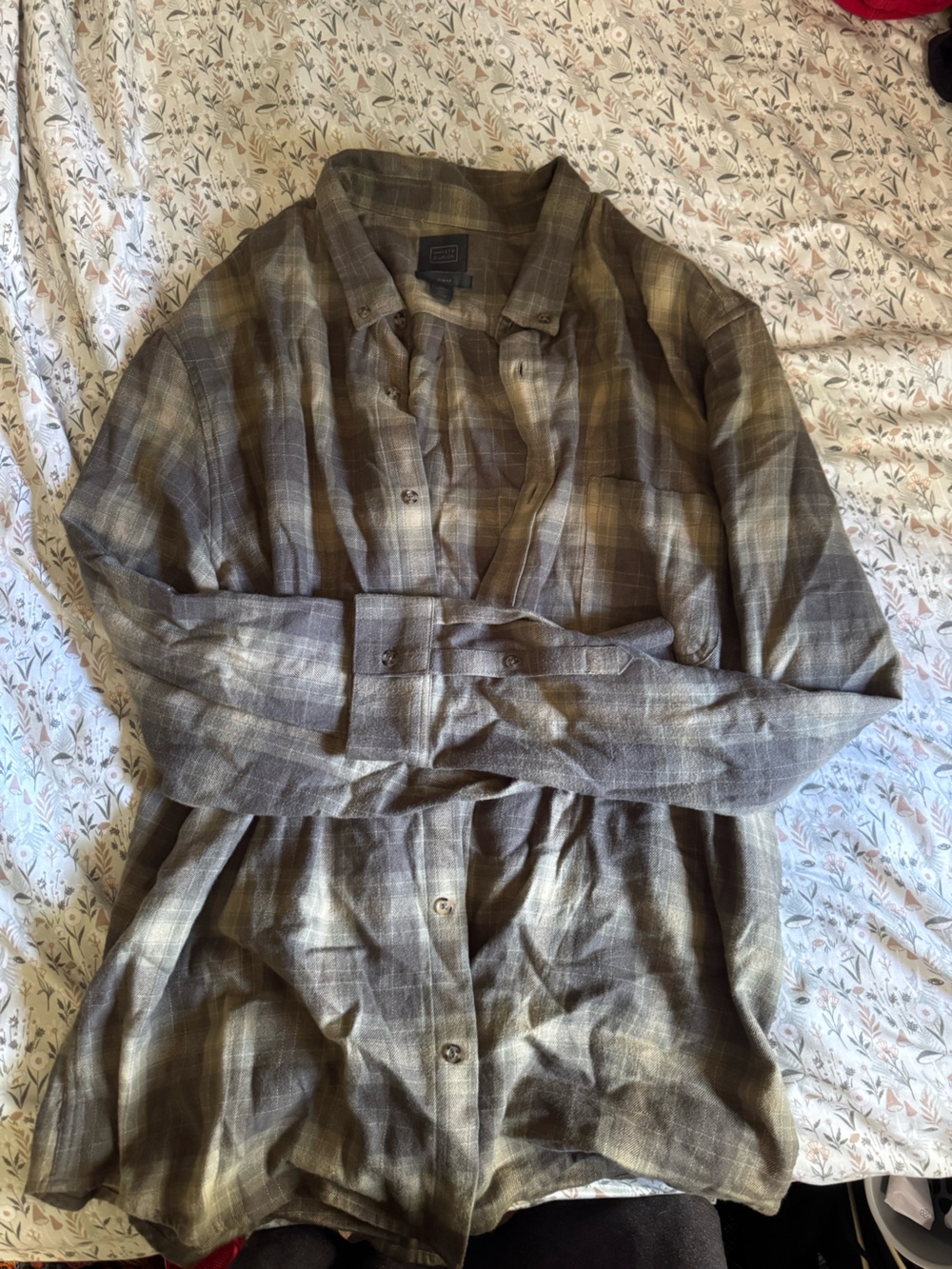 14th & Union olive green Plaid Casual Button-Down Shirt